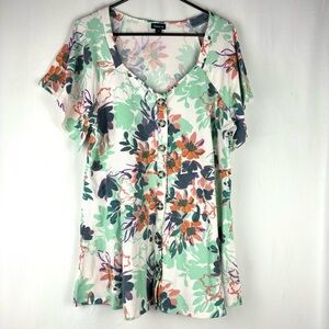 Torrid 2X Soft Flutter Sleeve Ribbed Button Floral Top
